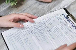 Umbrella Insurance vs. Homeowners Liability Limit: When You Need Extra Protection